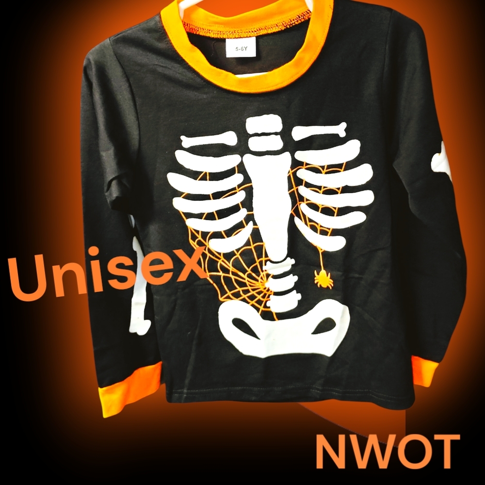 NWOT PatPat Black and Orange Skeleton Long SleevevUnisex Tee Size 5/6